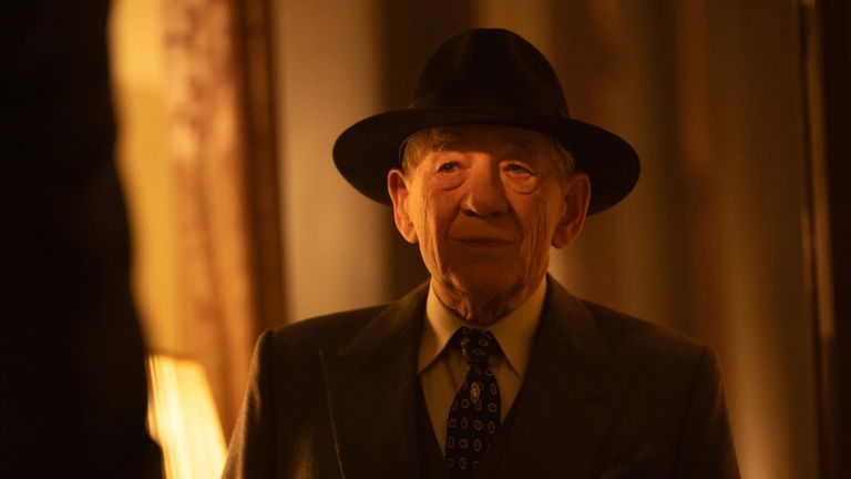 'El crítico de teatro', la última película de Ian McKellen hasta la fecha, ya tiene fecha y plataforma de estreno en streaming