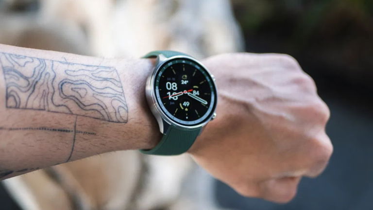 Hasta 12 días de batería y pantalla AMOLED: el OnePlus Watch 2R revienta su precio en AliExpress