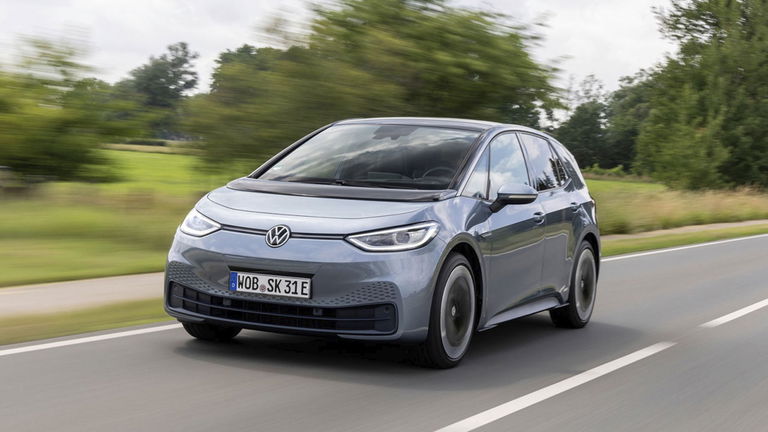 Pagar para desbloquear potencia en tu coche: Volkswagen estrena una suscripción que permite aumentar los CV de sus modelos