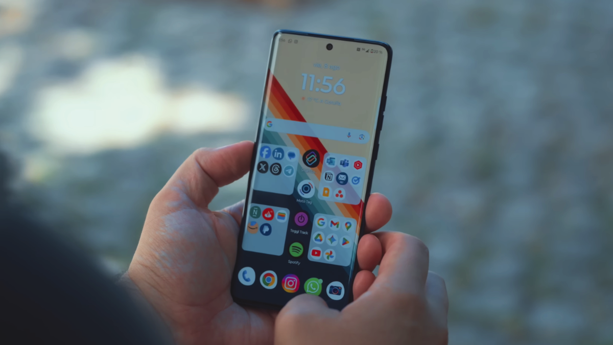 He probado este móvil Motorola y es mi favorito por 250 euros: gran descuento y calidad sorprendente