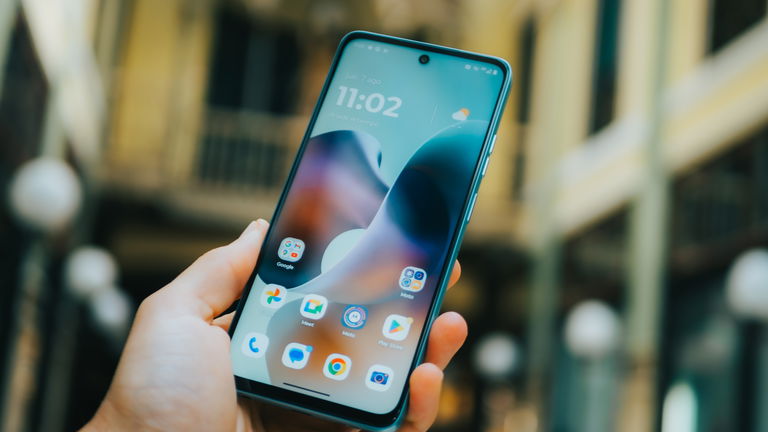 Motorola vuelve a la carga con un smartphone que deja sin argumentos a la gama media
