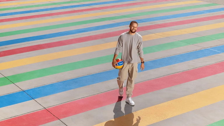 Stephen Curry, la estrella de la NBA, es el nuevo fichaje de Google para promocionar los Pixel, la IA y otros productos