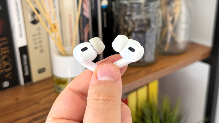He comprado unas almohadillas de espuma como la de los AirPods Pro 3 para mis auriculares y tengo buenas y malas noticias
