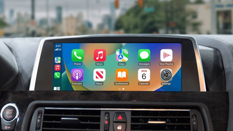Polémica por la última afirmación de BMW: "Los conductores no usan Android Auto ni Apple CarPlay tanto como creemos"
