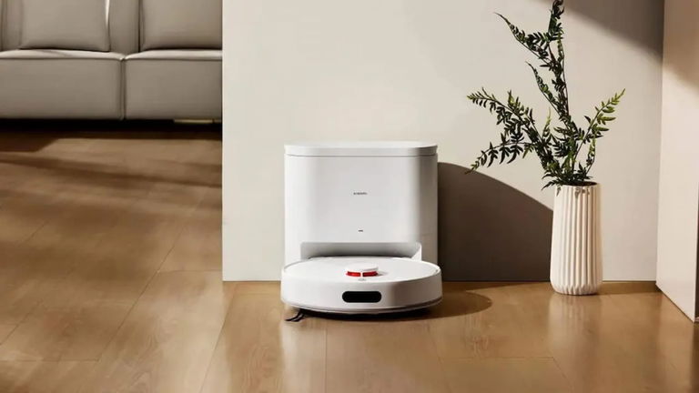 El precio de los robots aspiradores con autovaciado ha caído en picado y este nuevo modelo de Xiaomi es la prueba de ello