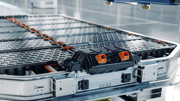 El fin de la autonomía limitada: Panasonic acelera el desarrollo de nuevo tipo de batería que podría revolucionar los coches eléctricos