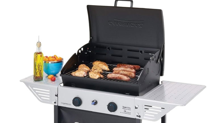 Esta barbacoa Campingaz enciende en segundos y ya arrasa en terrazas y jardines
