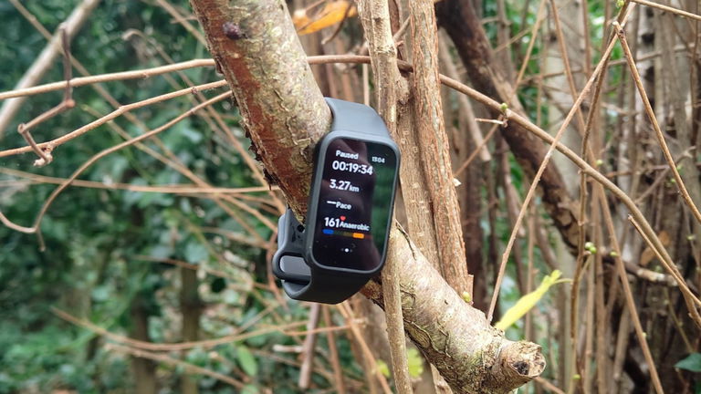 Si vas a comprar una pulsera de actividad barata que sea este: es de Xiaomi, acaba de llegar a España y no cuesta ni 25 euros