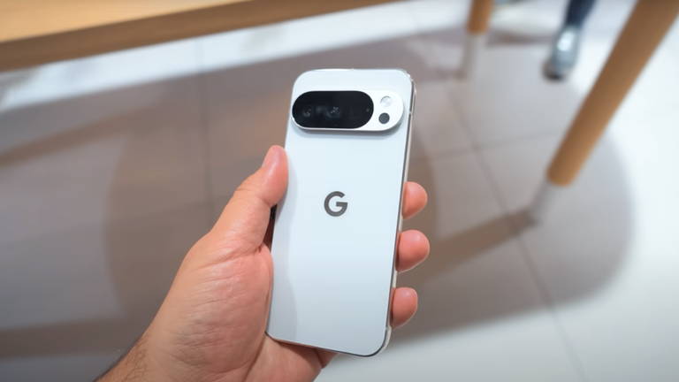El Google Pixel 10 Pro deja de ser intocable: gran cámara, buen diseño y precio más ajustado
