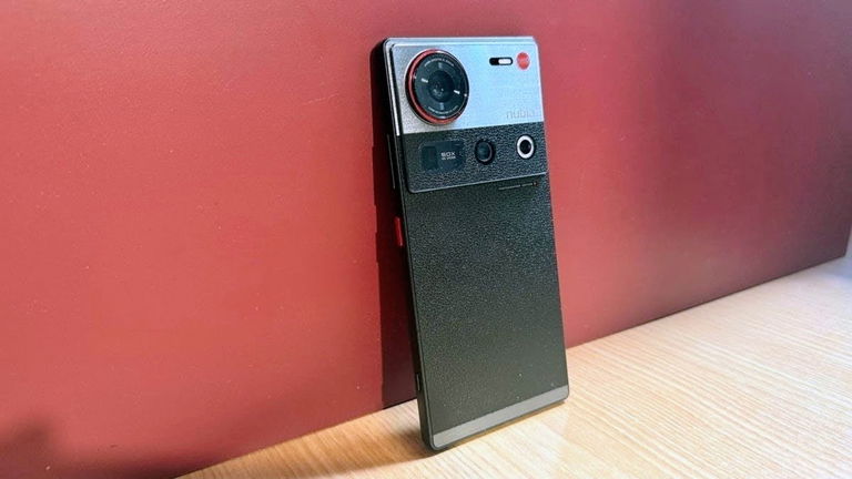 Análisis nubia Z70S Ultra: mucho más que una pantalla imbatible, un todoterreno económico que hace (casi) todo bien