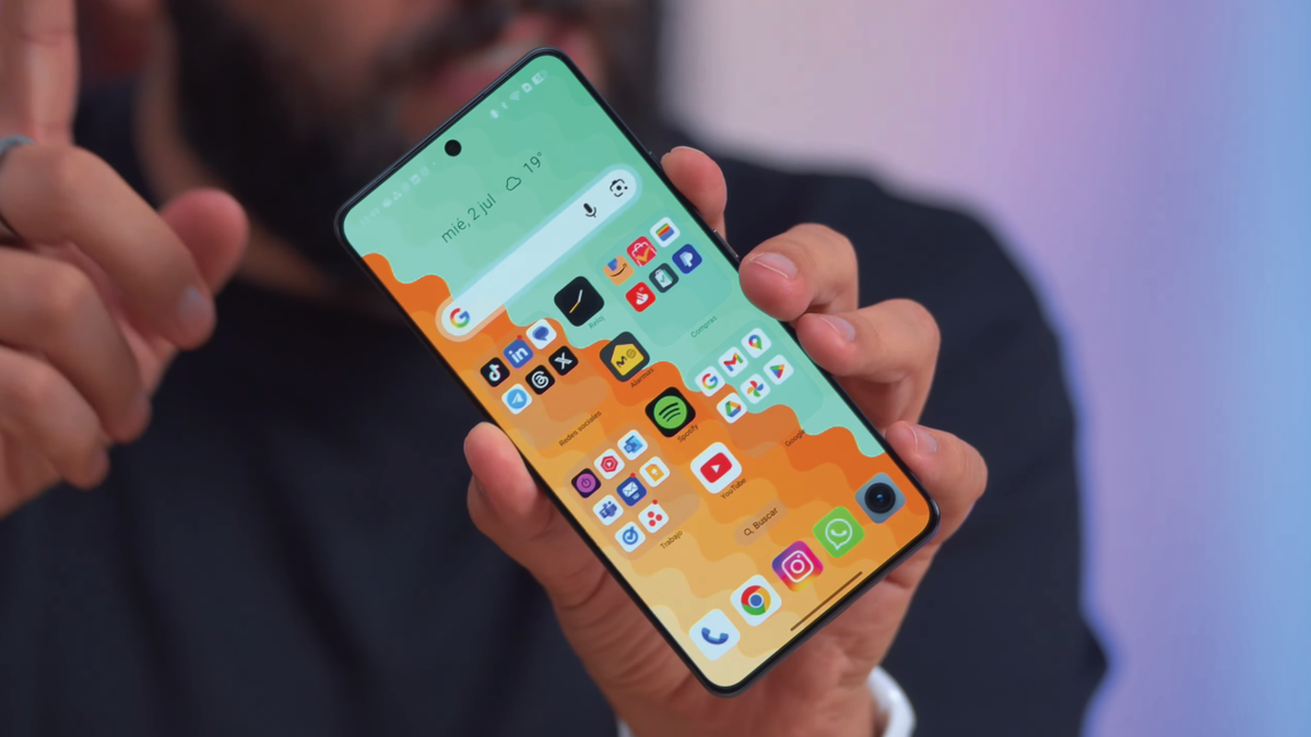 Este móvil no tiene nada que envidiar a toda la gama alta actual: 300 euros y batería de 7000 mAh con rendimiento top