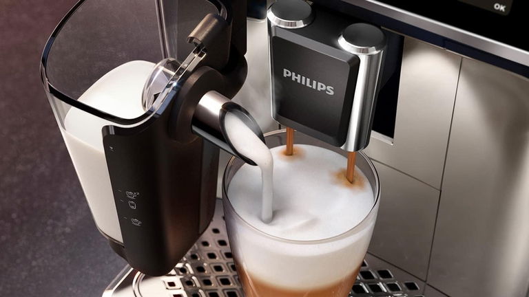 Si no te gusta el café, esto no es para ti: la cafetera superautomática más completa por menos dinero que puedes comprar ahora