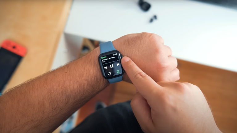 El caso del ingeniero espía: Apple acorrala a Oppo con documentos que prueban la filtración de 63 archivos secretos del Apple Watch