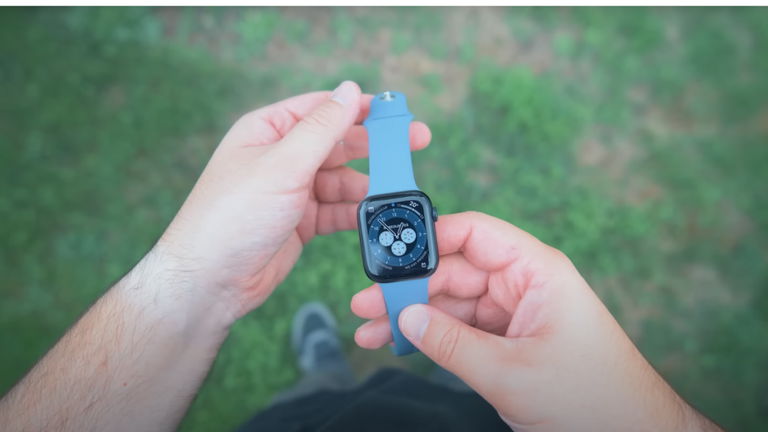 Este reloj de Apple lo está rompiendo: sensor de oxígeno y frecuencia cardiaca que cuida tu salud 24/7