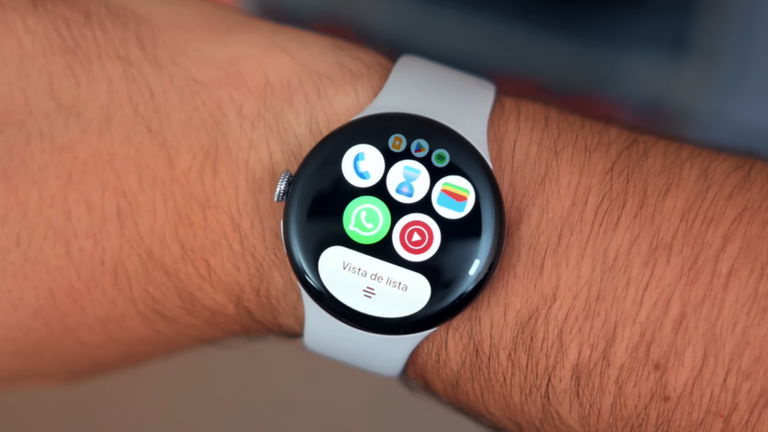 Hemos probado este reloj inteligente y nos parece una joya: diseño premium, Wear OS 6 y gran autonomía