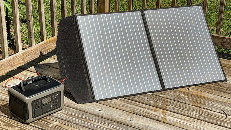 Este baratísimo mini-generador portátil puede con todo: carga hasta 8 dispositivos al mismo tiempo y viene con panel solar