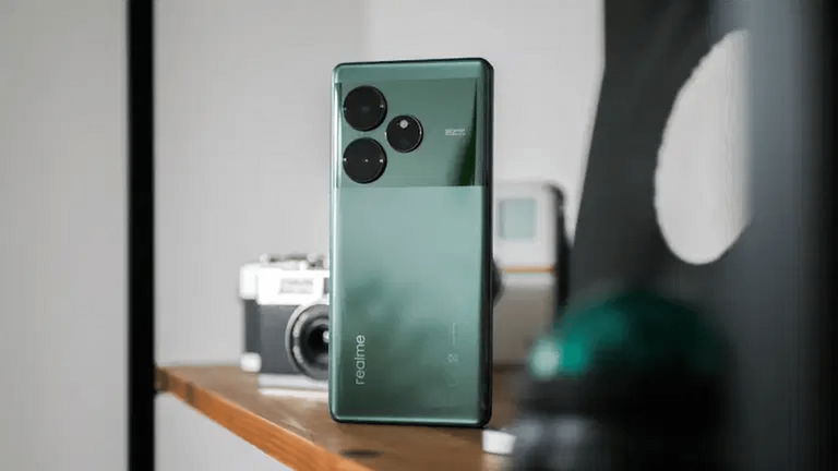 Salió por 799 euros y hoy puede comprarse a mitad de precio: este Android de gama alta sigue siendo una elección top