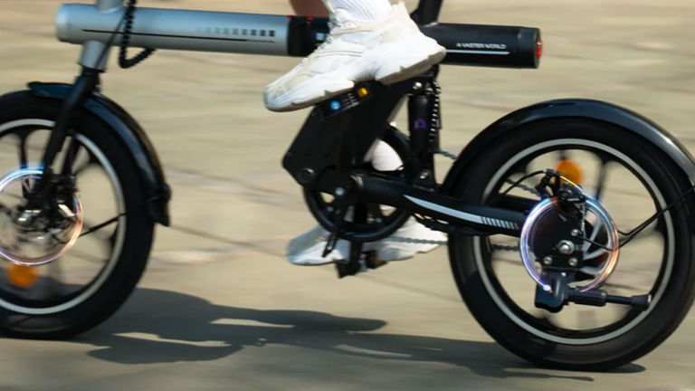 Esta es la bici eléctrica plegable con batería de 36 V que no querrás dejar escapar este Choice Day