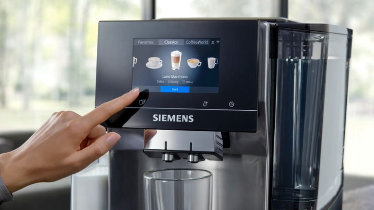 Convierte tu cocina en una cafetería de lujo: la cafetera superautomática más elegante y avanzada de Siemens, con descuento
