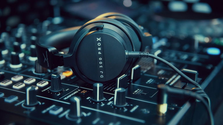 Beyerdynamic vuelve al mercado DJ tras casi diez años con los nuevos DJ 300 PRO X