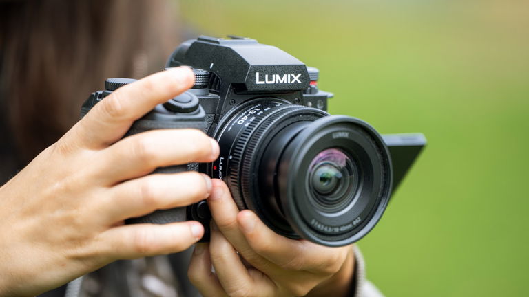 He probado la Lumix S1 II, la cámara con la que Panasonic mata su pasado y mira a un futuro mejor que nunca