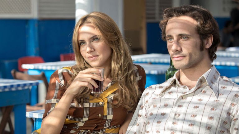 Para mí, una de las mejores mini series españolas de los últimos años. Está en Movistar Plus+ y es perfecta para ver de maratón este finde