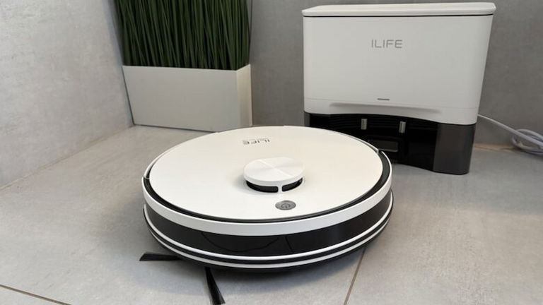 Sí, hay robots aspiradores con vaciado automático por 100 euros y este modelo es la prueba de ello