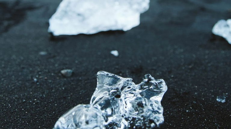 Aunque parezca imposible, el agua derretida de la Antártida nos está protegiendo del CO2, según un estudio