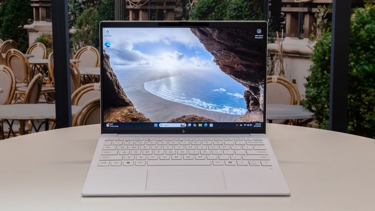1 TB SSD y Radeon 860M: almacenamiento amplio y músculo en este HP de gama alta con buen descuento