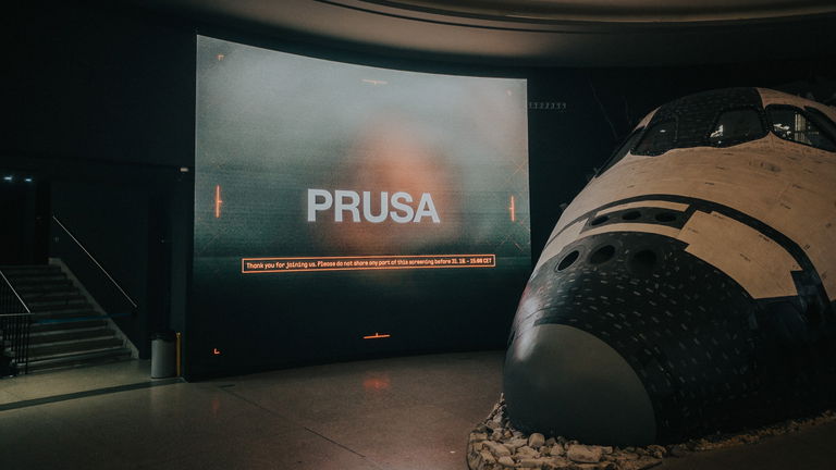 Prusa vuelve a hacerlo: impresión 3D en silicona y nuevos dispositivos para devorar uno de los mercados más vanguardistas del mundo