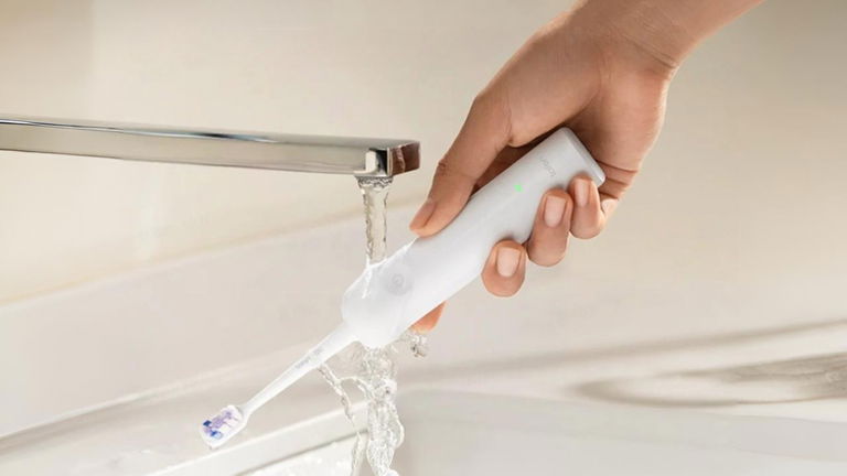 66000 vibraciones por minuto y más de 2000 combinaciones posibles: así limpia el cepillo de dientes más personalizable del mercado