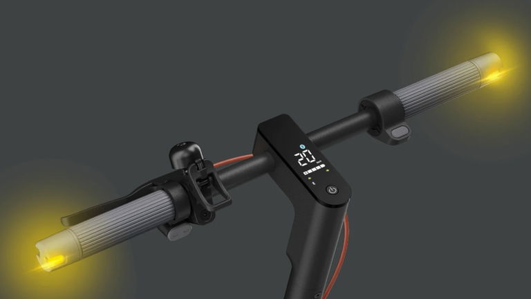 El patinete eléctrico Xiaomi en oferta en Amazon: motor de 700W, 60 km de batería e intermitentes