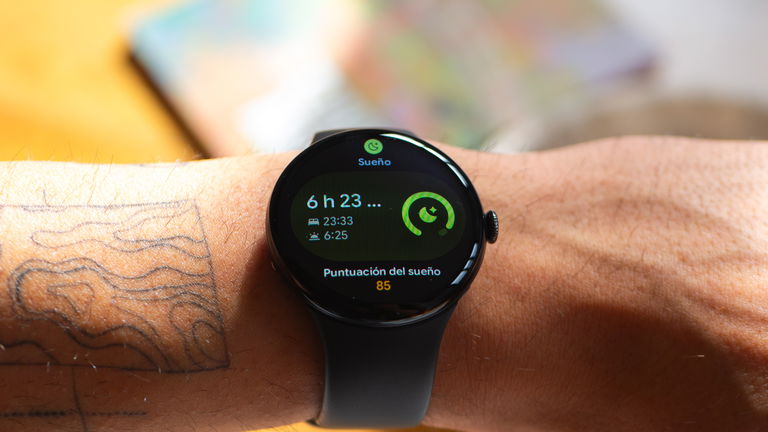 Tras probarlo, lo tenemos claro: este smartwatch de Google a su mínimo histórico merece la pena