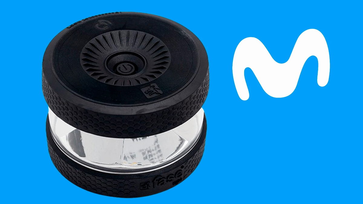 Movistar lanza su baliza V16 con conexión: obligatoria en tu coche a partir de 2026