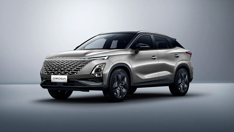 El OMODA 5 ahora es híbrido: así es el SUV con etiqueta Eco que quiere conquistar la gama media