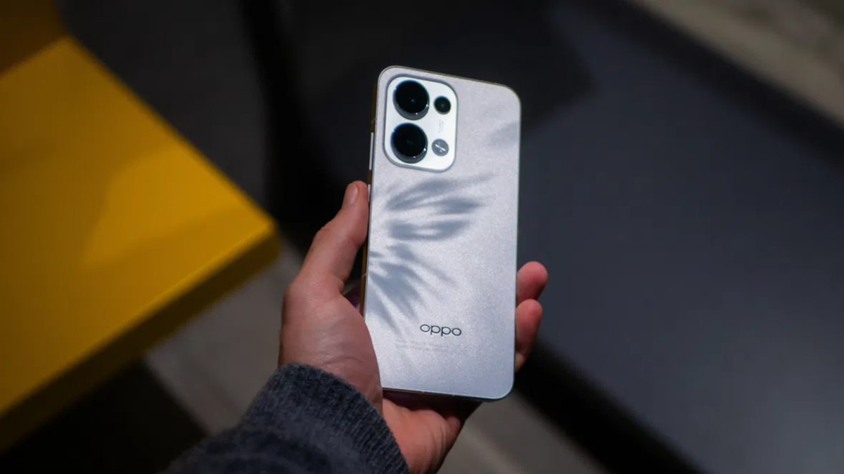 El OPPO Reno13 5G se desploma más de 120 euros en AliExpress: potencia, cámara y batería gigante