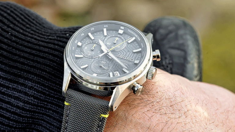 Cuesta 350 euros en tienda oficial, pero en Amazon dejan este reloj (por ahora) a tan solo 209 euros con envío gratis