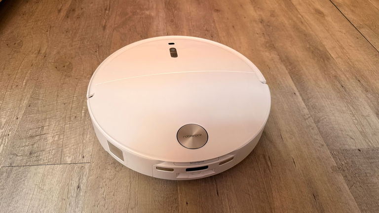 Probamos el Roborock Qrevo Curv 2 Pro: olvídate del mantenimiento con un diseño premium y una limpieza avanzada