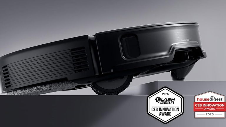 Olvídate de fregar y vaciar con el Roborock de 7,98 cm de grosor y base multifunción 10 en 1: tiene 300 euros de descuento