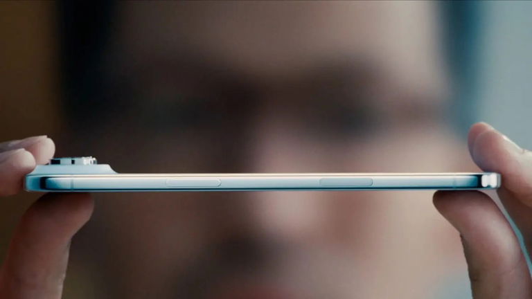 Una encuesta reciente desfavorece a los móviles delgados como el iPhone Air, muy pocos usuarios los eligen