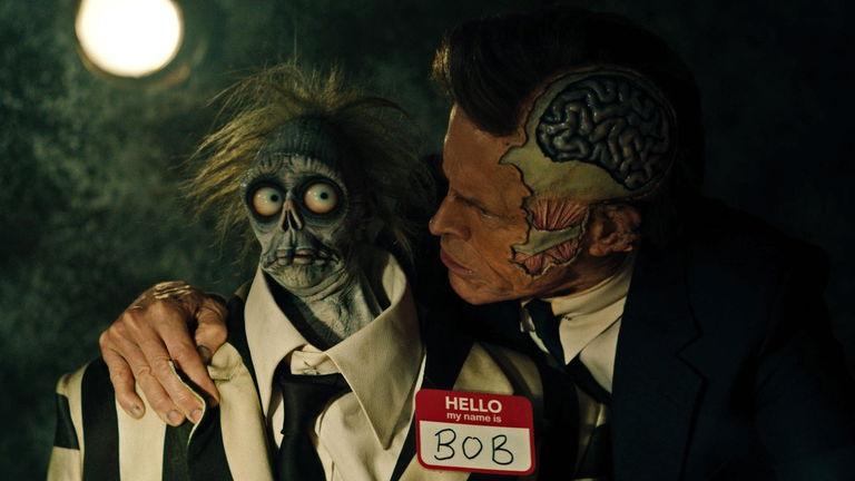 Si creciste con el cine de Tim Burton, esta comedia gótica con Jenna Ortega y Winona Ryder te va a flipar. Está en streaming