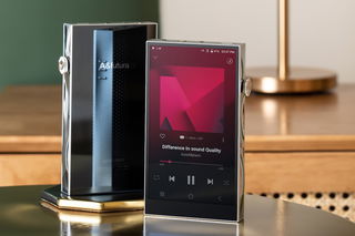 Así suena la música cuando la sacas del teléfono: una salida del infierno algorítmico