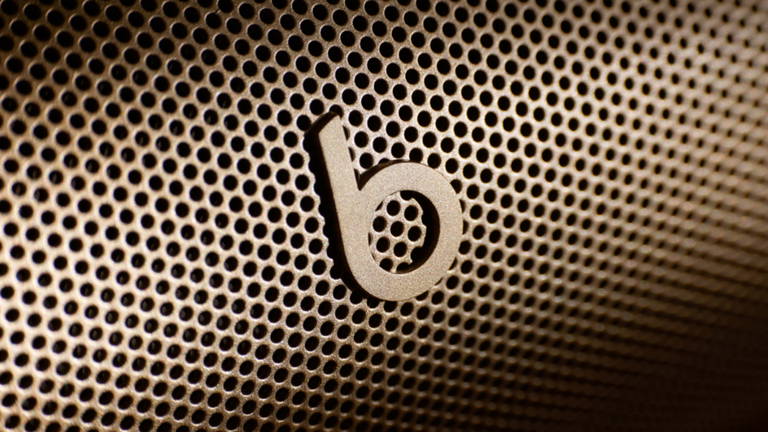 Este altavoz portátil Bluetooth aguanta todo el día y hoy está más barato que nunca con el Black Friday