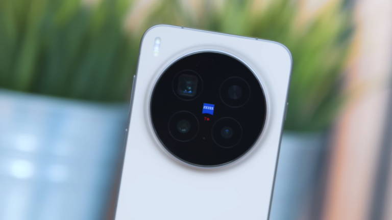 Es uno de los mejores móviles de 2025 y ya tiene descuentazo: potencia y cámaras top por 240 euros menos