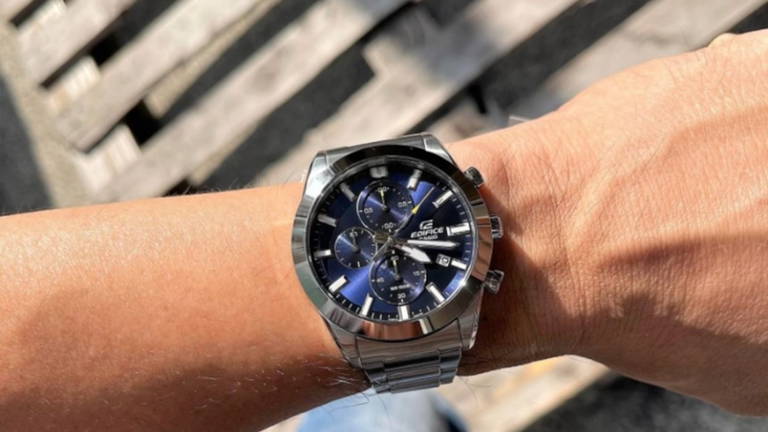 Este Casio de acero y zafiro lo tiene todo: elegancia, precisión y un descuento interesante en Amazon