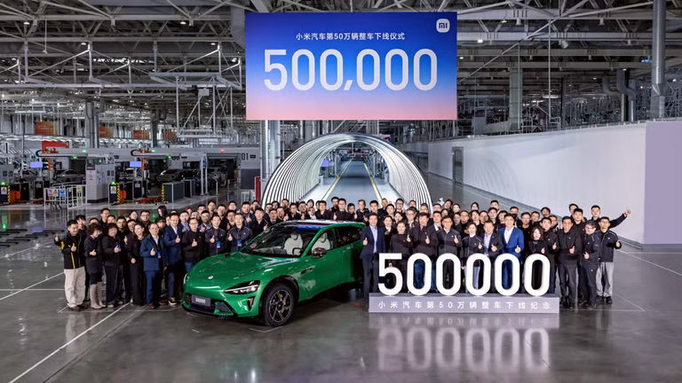 Xiaomi ya ha fabricado medio millón de coches, y planea vender 400.000 antes de que acabe 2025