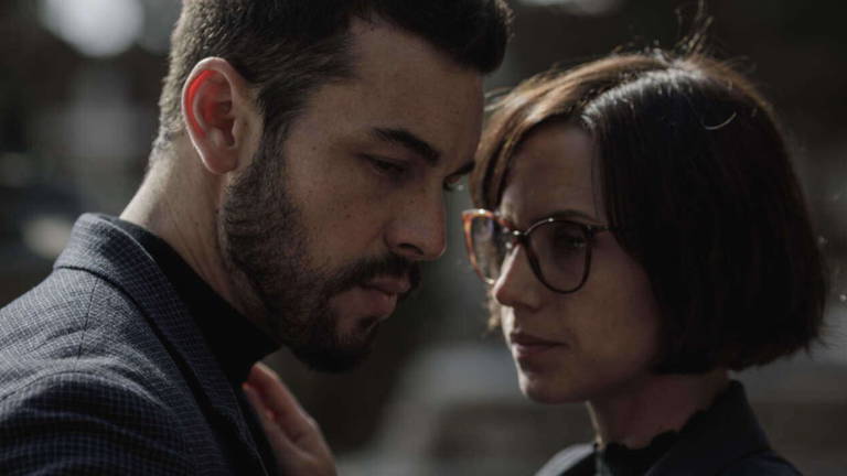 Para mí, una de las mejores mini series de suspense de los últimos 5 años. Tiene 8 capítulos y te enganchará desde el primer minuto