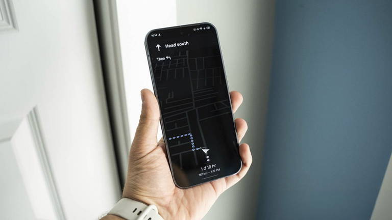 El modo ahorro de batería de Google Maps llega a los Pixel 10 con una interfaz mínima y reducción de funciones