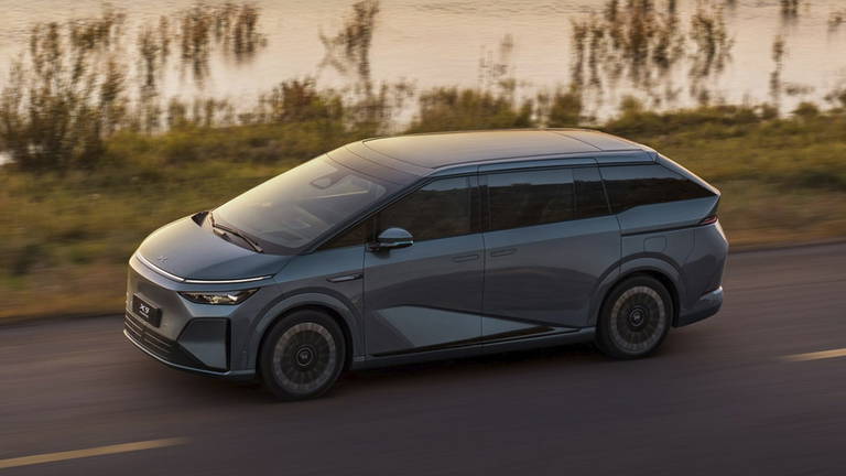 El SUV de 7 plazas con 1.600 km para conquistar a quienes aún le tienen miedo al coche eléctrico