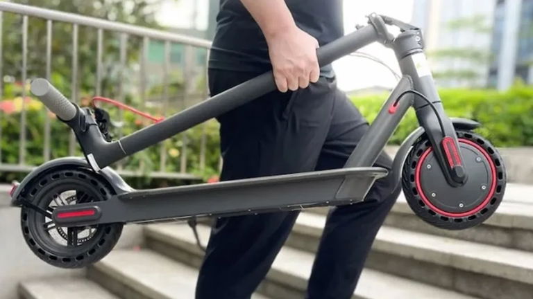 El patinete eléctrico más vendido de AliExpress baja a solo 121 euros